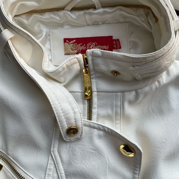 Apple Bottoms white faux-leather jacket with gold details - Picture 4 of 10